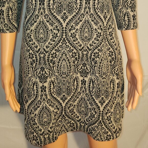 London Style collection short dress. Tan/Black in size 4-Petite - Picture 5 of 16